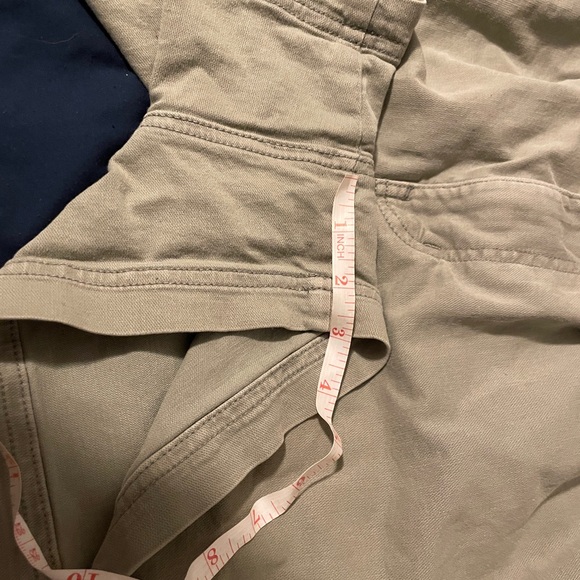 Green paper bag shorts - Picture 3 of 7